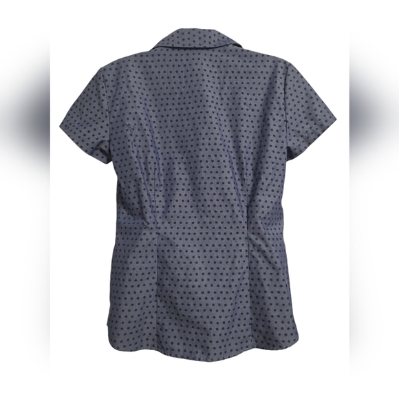 NWOT  Van Heusen Blue Poka Dot Short-sleeved Button-down Blouse Size Small - Picture 5 of 11